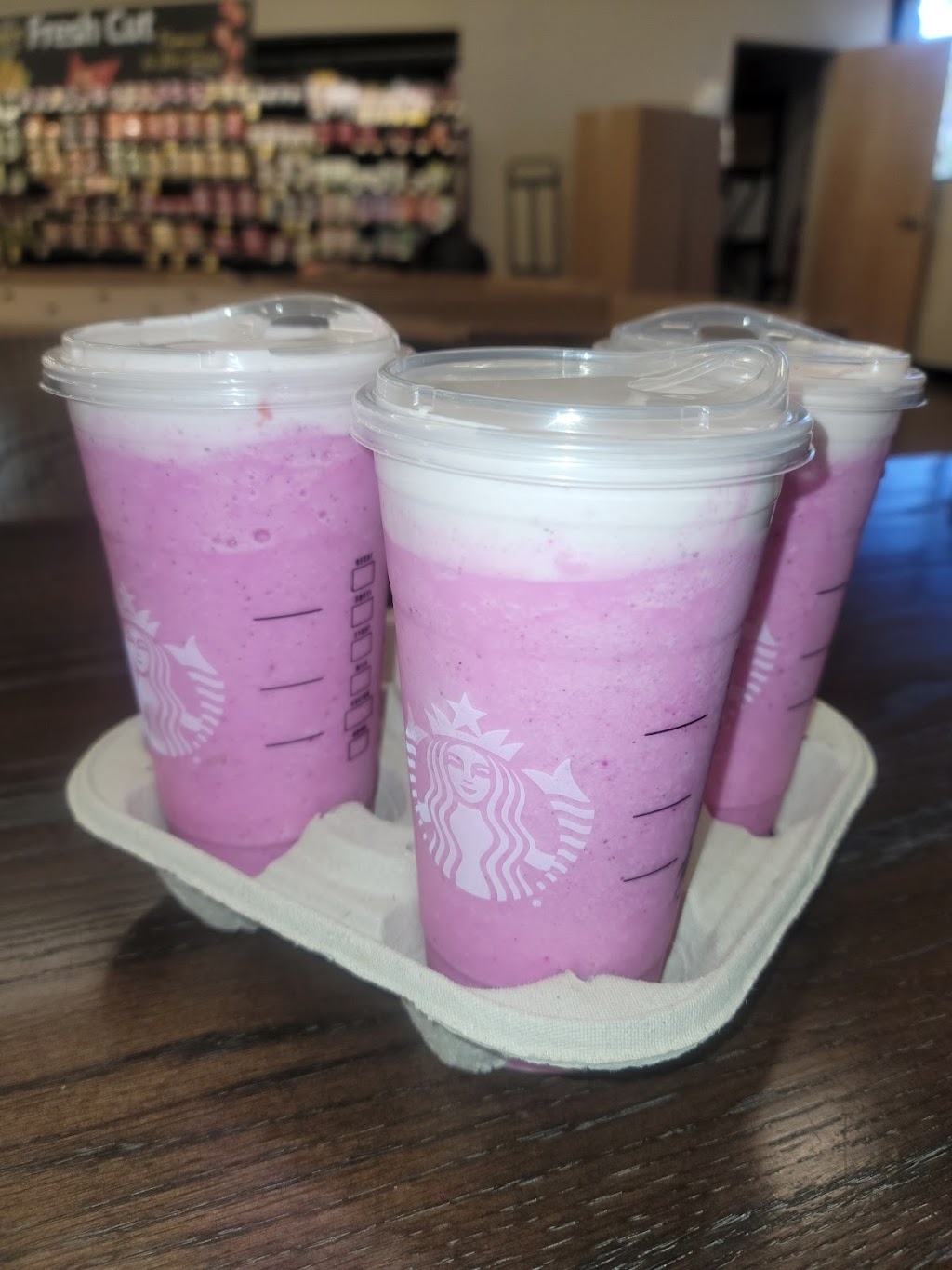 Starbucks | cafe | 2240 N Yarbrough Dr, El Paso, TX 79925, USA | 9152500091 OR +1 915-250-0091