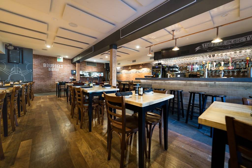 Brussels Bistro | night club | 222 Forest Ave, Laguna Beach, CA 92651, USA | 9493767955 OR +1 949-376-7955