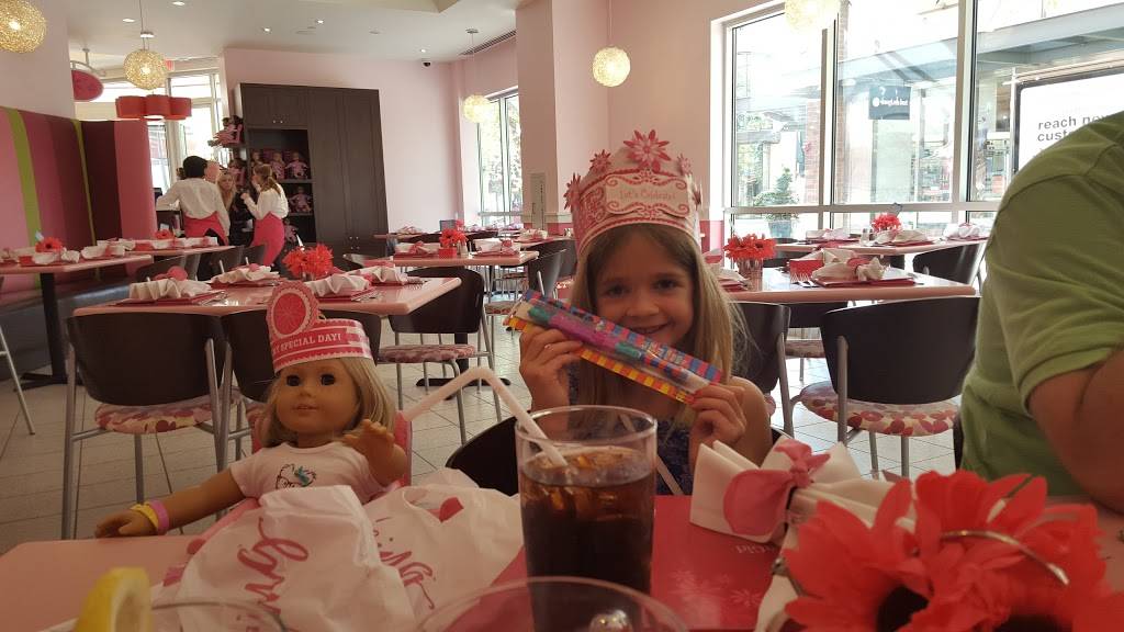 American Girl Seattle | restaurant | Alderwood Mall, 3000 184th St SW, Lynnwood, WA 98037, USA | 8772475223 OR +1 877-247-5223