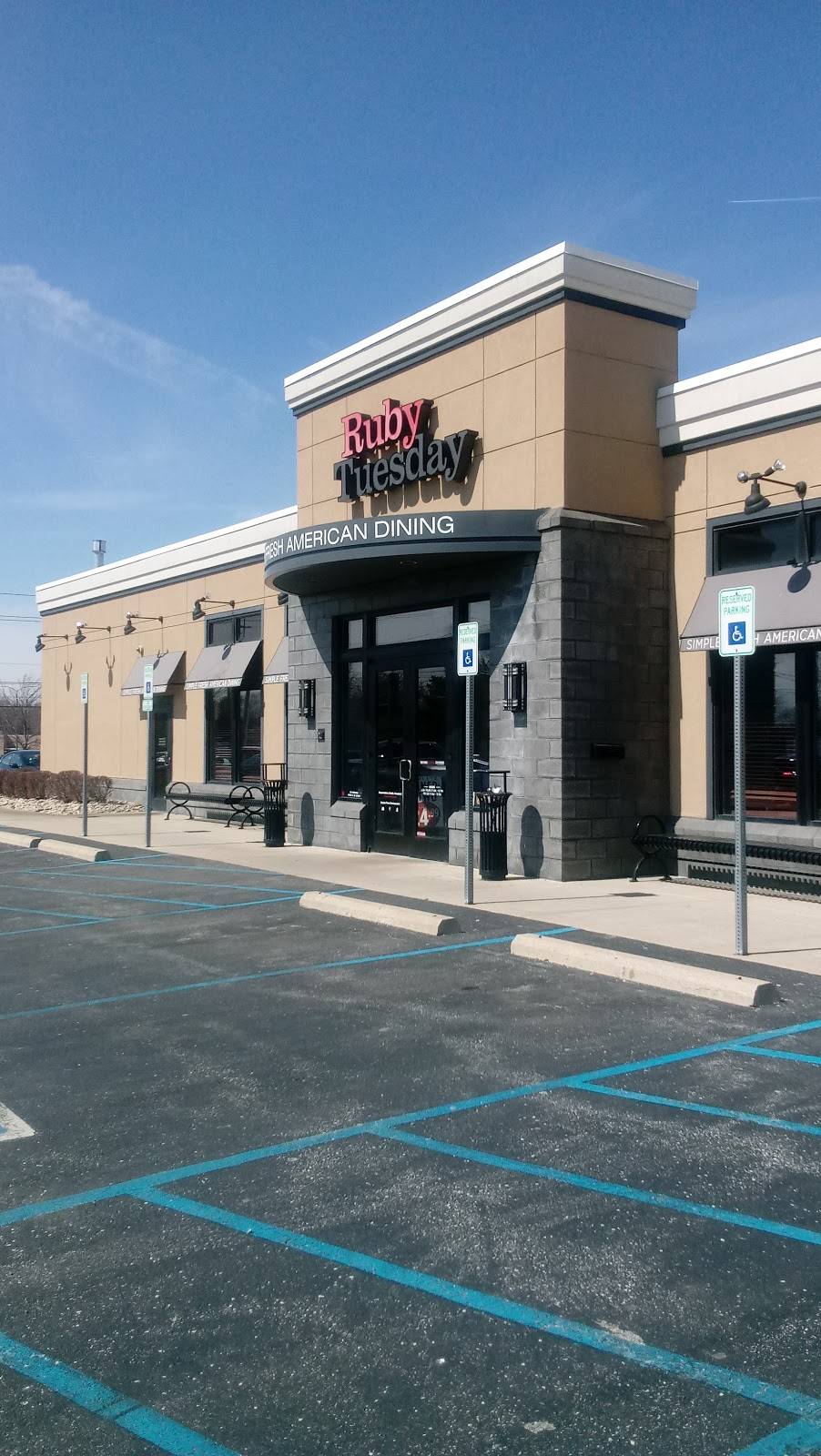 Ruby Tuesday | restaurant | 7940 US-31, Indianapolis, IN 46227, USA | 3178855801 OR +1 317-885-5801