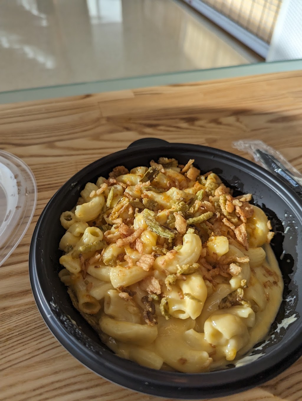 Mac + Cheese Kitchen | restaurant | Terminal B, San Jose, CA 95110, USA | 4154614023 OR +1 415-461-4023