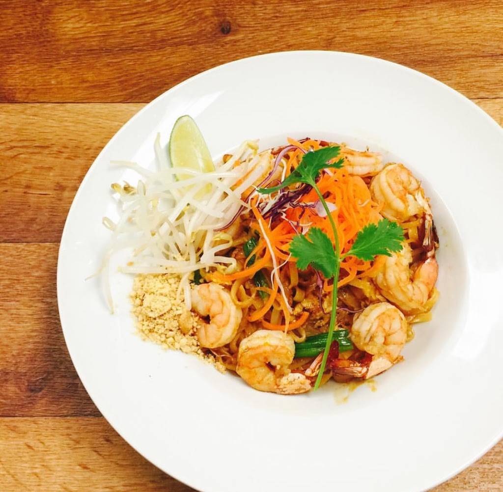 Ploy Thai kitchen | restaurant | 486 Royer Dr #101, Lancaster, PA 17601, USA | 7178244038 OR +1 717-824-4038