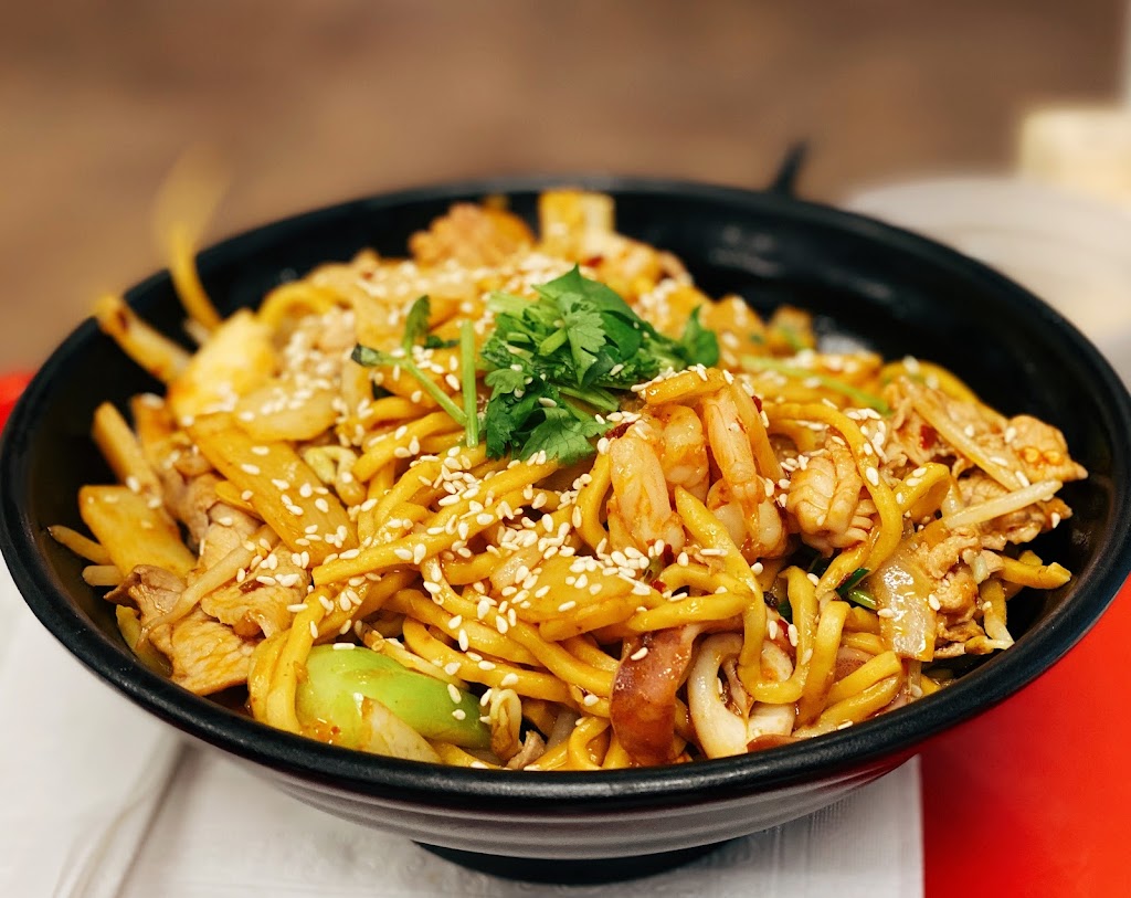 Shen Stir Fry House | restaurant | 2161 Zeier Rd #8, Madison, WI 53704, USA | 6084673551 OR +1 608-467-3551
