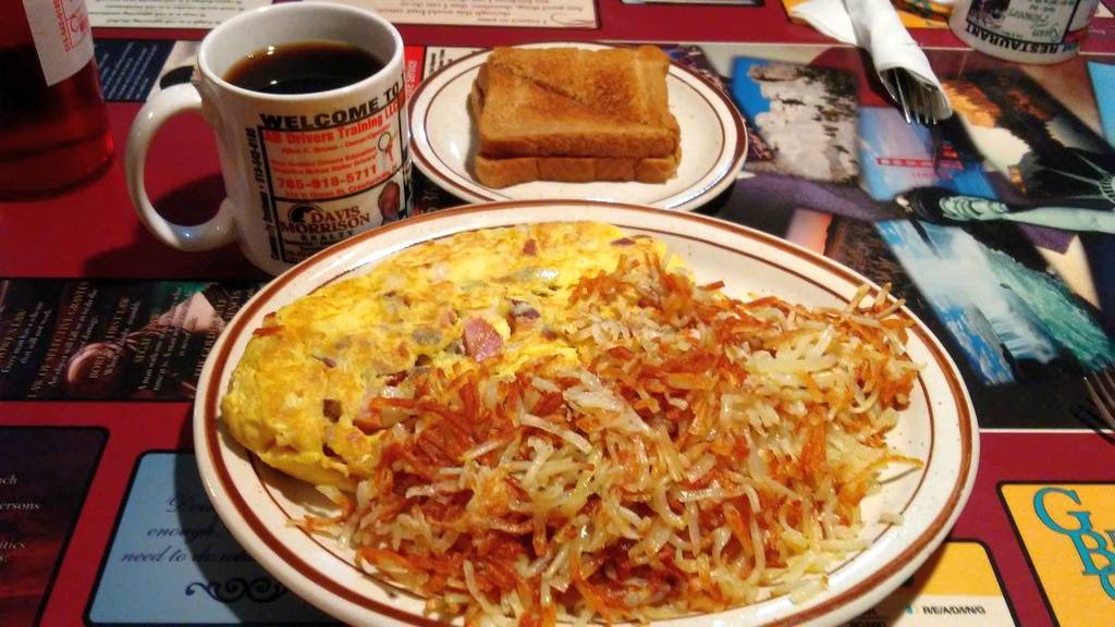 Crawfordsville Forum Family | restaurant | 1410 Darlington Ave, Crawfordsville, IN 47933, USA | 7653618751 OR +1 765-361-8751