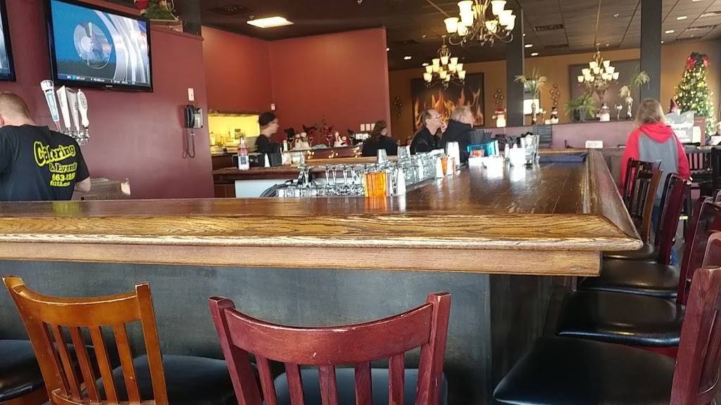 Fahrenheit Two Twelve | restaurant | 10805 Broadway, Crown Point, IN 46307, USA | 2196638160 OR +1 219-663-8160