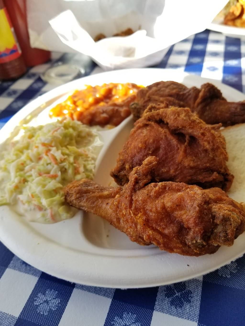 Guss World Famous Fried Chicken | restaurant | 2580 Long Beach Boulevard, Long Beach, CA 90806, USA | 5622761819 OR +1 562-276-1819