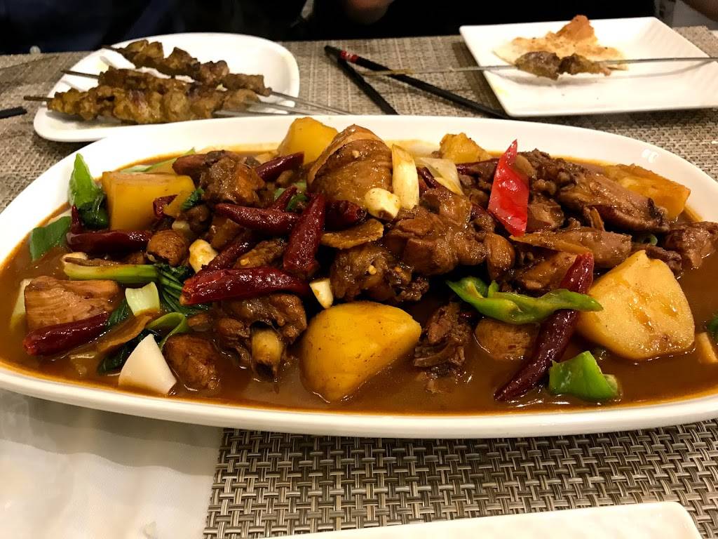 Le Taklamakan | restaurant | 7401 Boulevard Newman A35, LaSalle, QC H8N 1X3, Canada | 5143650005 OR +1 514-365-0005