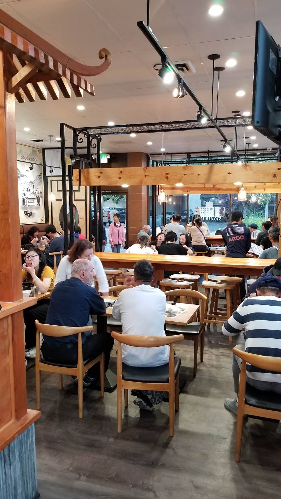 Ten Seconds | restaurant | 145 W Joaquin Ave, San Leandro, CA 94577, USA | 5106181768 OR +1 510-618-1768