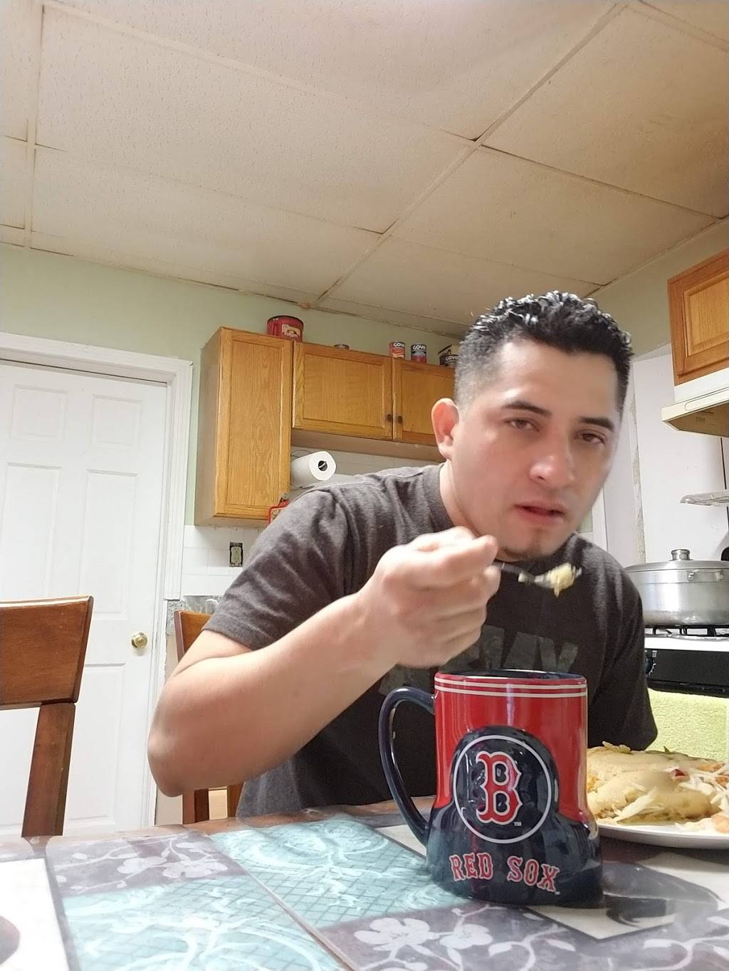 Rinconcito Salvadoreño | restaurant | 313 Meridian St, Boston, MA 02128, USA | 6174187718 OR +1 617-418-7718