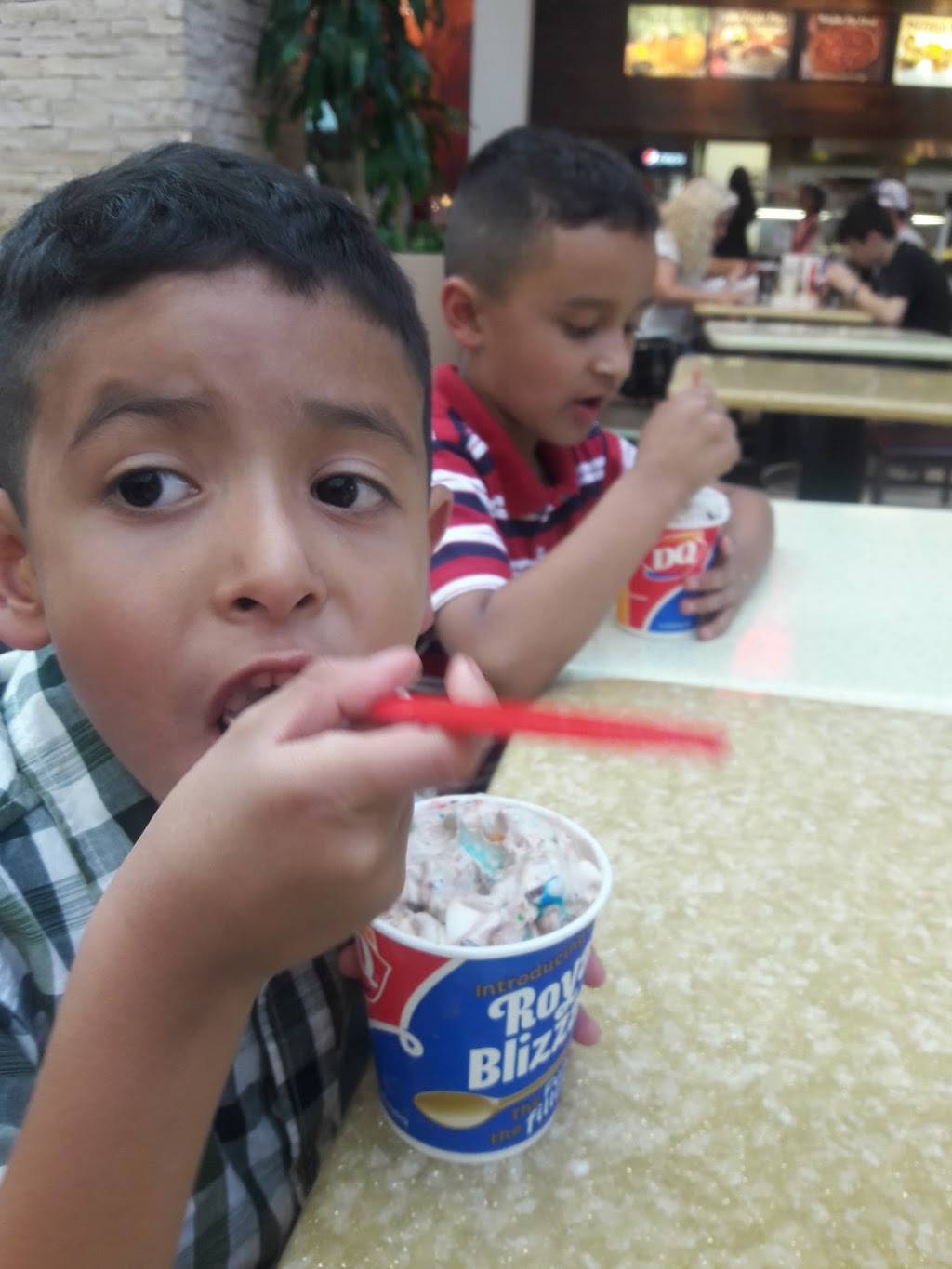 Dairy Queen | restaurant | 3111 W Chandler Blvd Suite Ff-212, Chandler, AZ 85226, USA | 4808212664 OR +1 480-821-2664