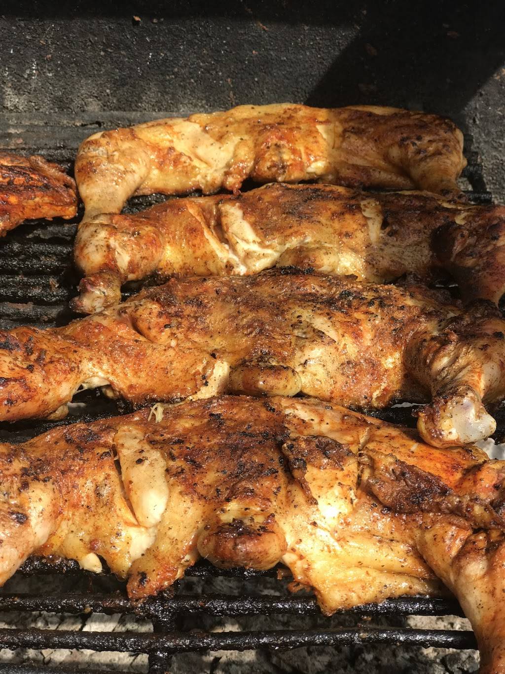 Pollos Gomez | restaurant | 910 N Main St, Shelbyville, TN 37160, USA | 9312129938 OR +1 931-212-9938