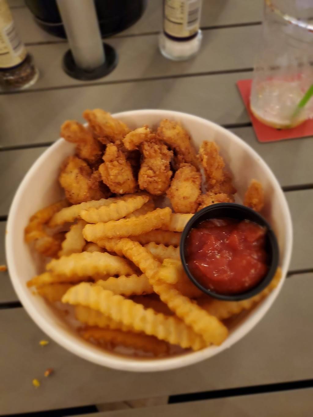 Tiki Docks Skyway Bar + Grill | restaurant | 3769 50th Ave S, St. Petersburg, FL 33711, USA | 7278108454 OR +1 727-810-8454