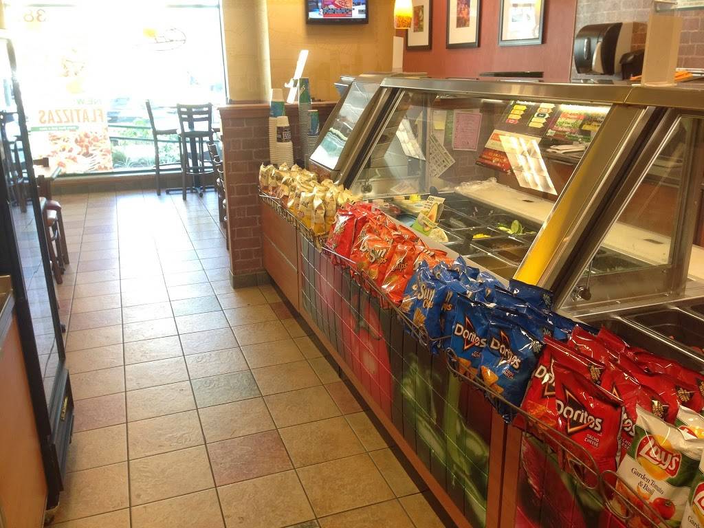 Subway | restaurant | 382 5th Ave S, Naples, FL 34102, USA | 2394033825 OR +1 239-403-3825