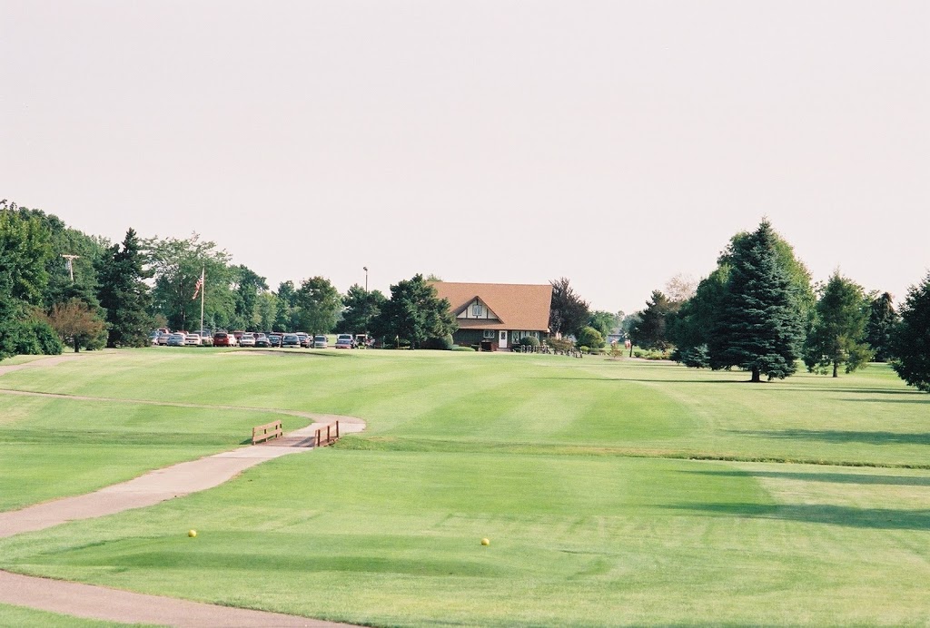 Green Meadows Golf Course | restaurant | 1555 Strasburg Rd, Monroe, MI 48161, USA | 7342425566 OR +1 734-242-5566
