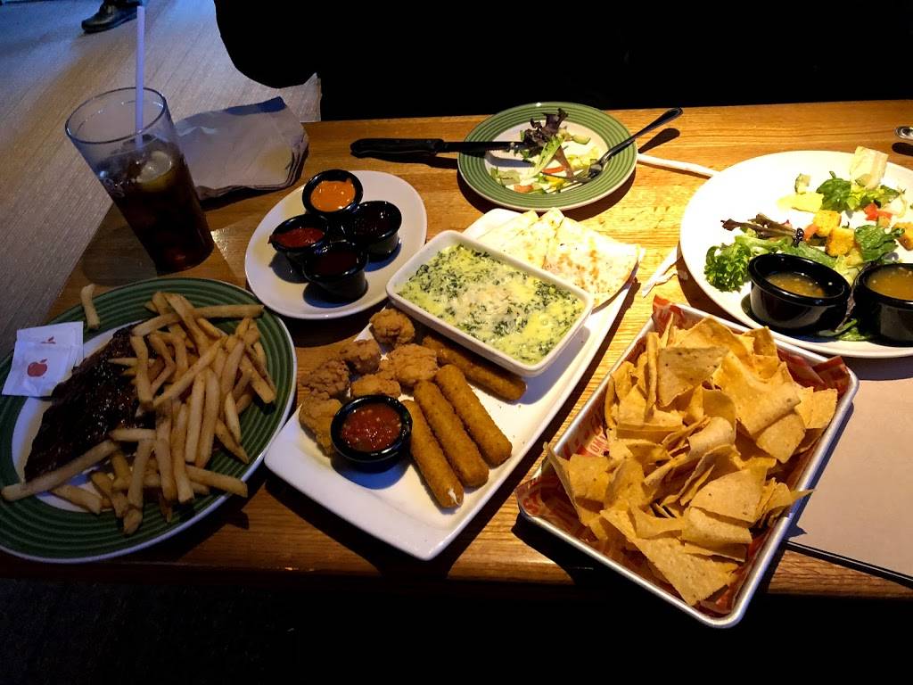 Applebees Grill + Bar | restaurant | 448 Evergreen Ct, Central Valley, NY 10917, USA | 8459281817 OR +1 845-928-1817