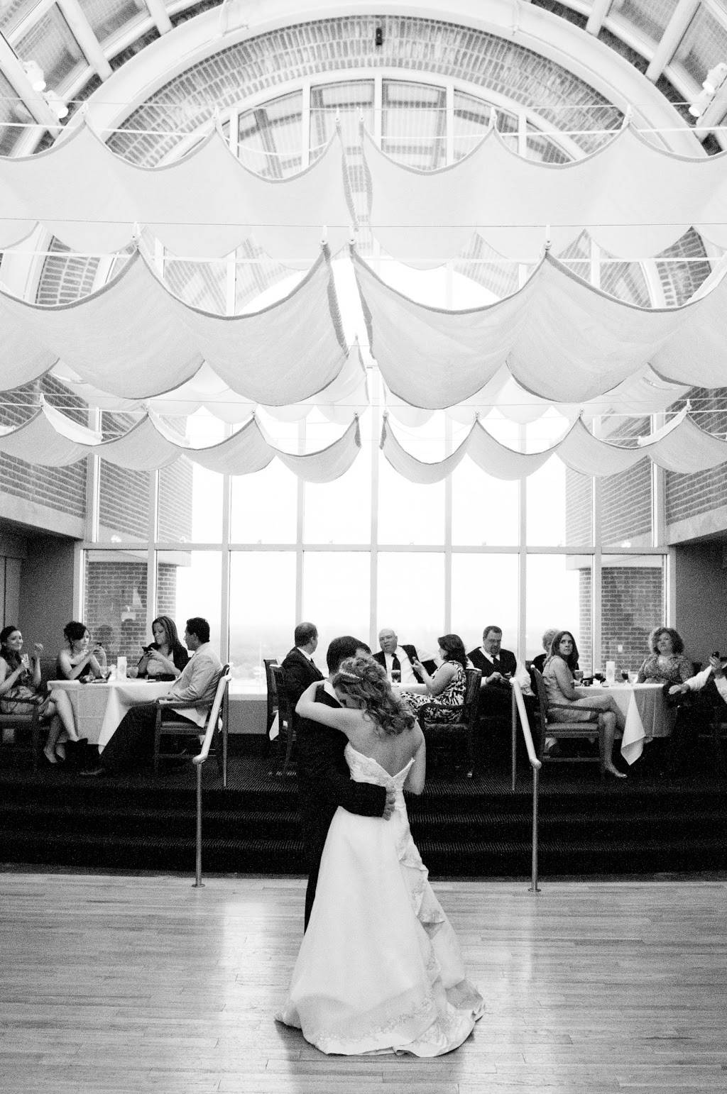 Tower Club - Tysons Corner | restaurant | 8000 Towers Crescent Dr Suite 1700, Vienna, VA 22182, USA | 7037614250 OR +1 703-761-4250