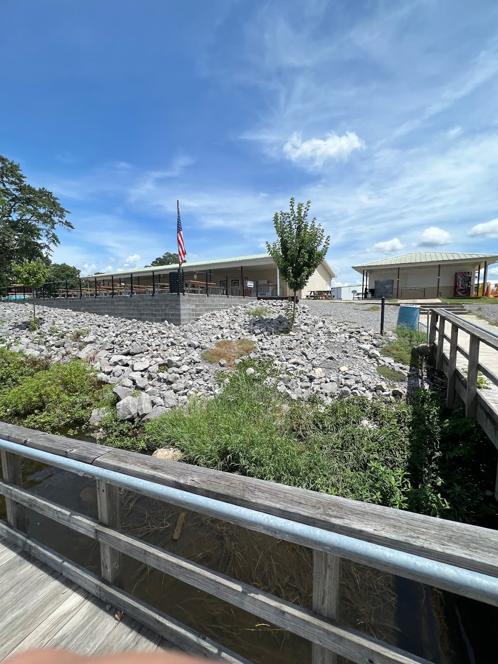 Victory Sportsman at Goose Pond Colony - BAIT - TACKLE - GRILL | restaurant | 417 Ed Hembree Dr, Scottsboro, AL 35769, USA | 2563695777 OR +1 256-369-5777