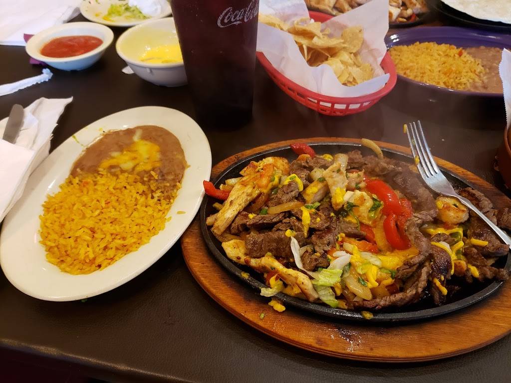El Pueblito Mexican Restaurant | restaurant | 112 W Duke St, Hugo, OK 74743, USA | 5803178081 OR +1 580-317-8081