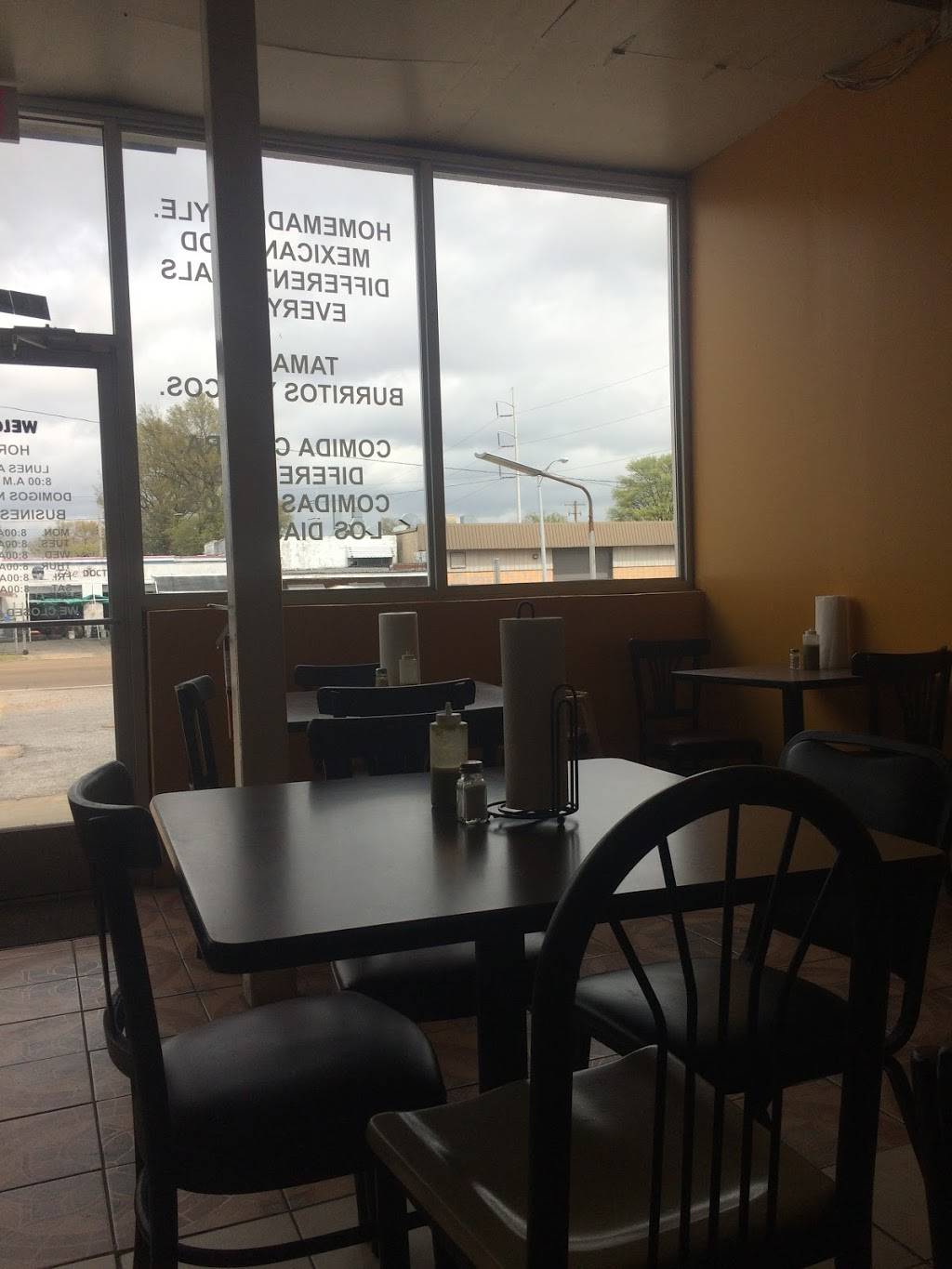 La llamarada mexican food | restaurant | 2877 Summer Ave, Memphis, TN 38112, USA | 9012624132 OR +1 901-262-4132