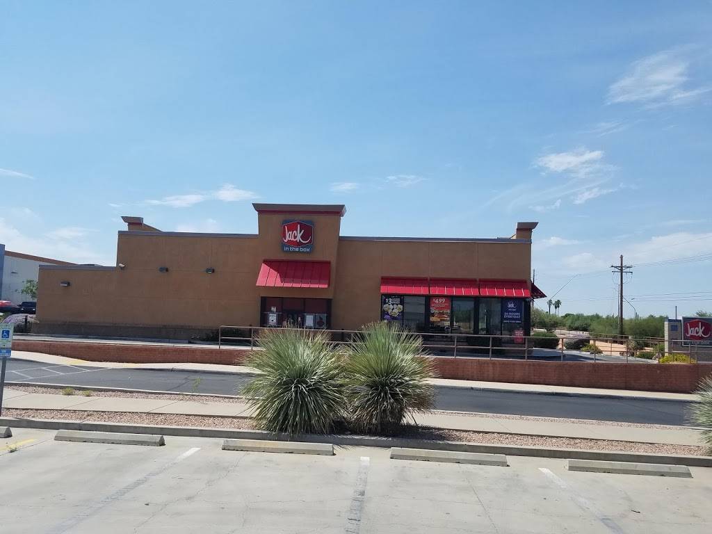 Jack in the Box | restaurant | 9530 E 22nd St, Tucson, AZ 85748, USA | 5207511881 OR +1 520-751-1881