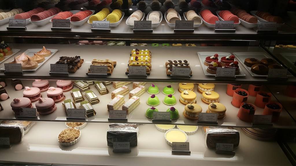 Pierrot Gourmet at The Peninsula | cafe | 108 E Superior St, Chicago, IL 60611, USA | 3125736749 OR +1 312-573-6749