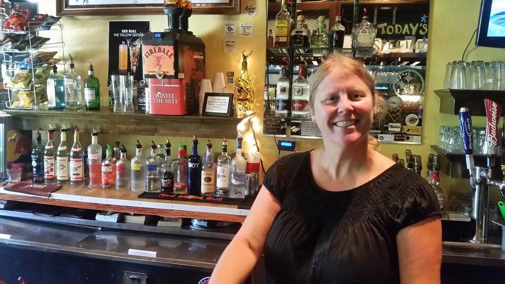 Tanners Tavern | restaurant | 2045 Listravia Ave, Morgantown, WV 26505, USA | 3042929193 OR +1 304-292-9193