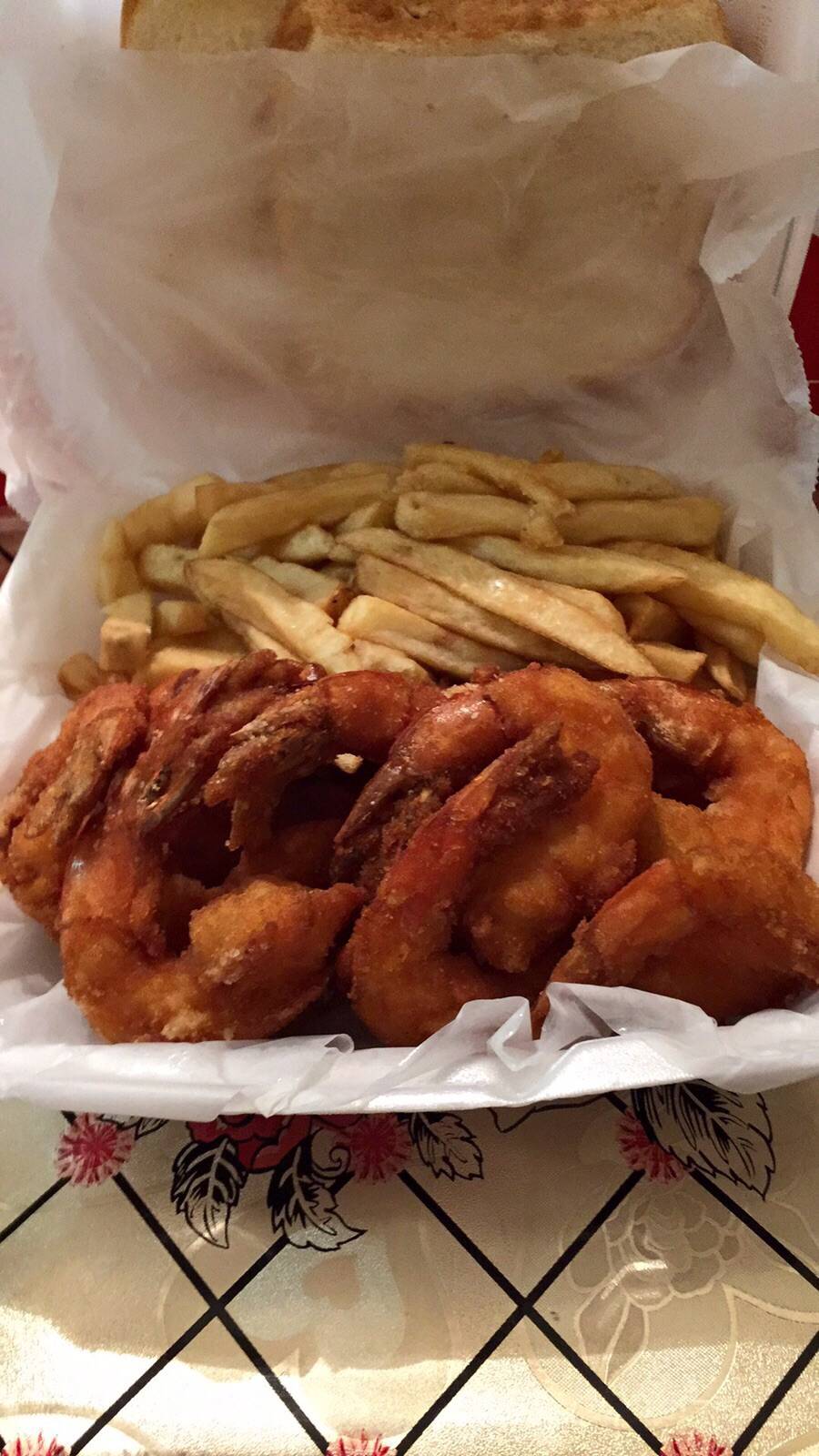 Golden Fish & Chicken | restaurant | 4457 S Cottage Grove Ave, Chicago, IL 60653, USA | 7735383474 OR +1 773-538-3474