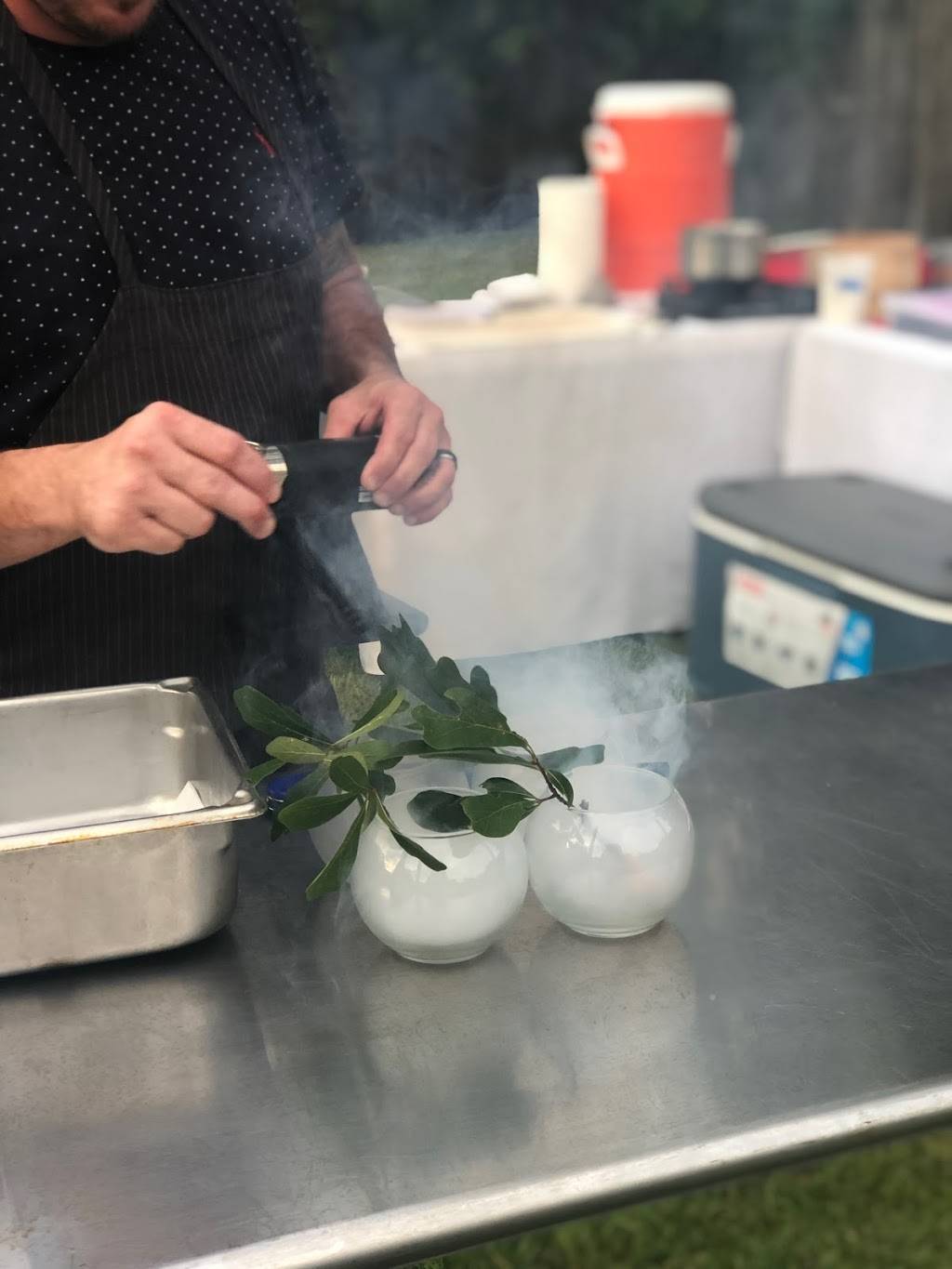 Dinner on the Lot | restaurant | 1401 Government St, Ocean Springs, MS 39564, USA | 6012993152 OR +1 601-299-3152