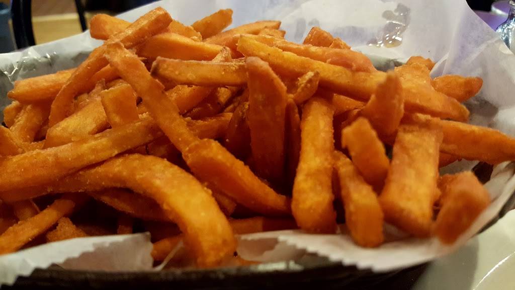 Rays Place Of Fairlawn | restaurant | 25 Ghent Rd, Fairlawn, OH 44333, USA | 3308352233 OR +1 330-835-2233