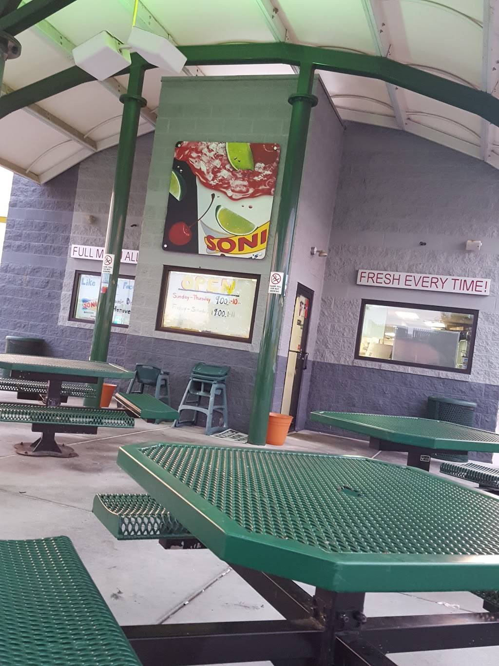 Sonic Drive-In | restaurant | 290 Wilson Ave, Hanover, PA 17331, USA | 7176320401 OR +1 717-632-0401