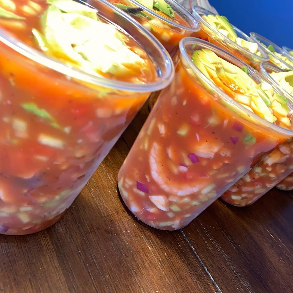 Mariscos La Barbie | restaurant | 11070 Shaenfield Rd, San Antonio, TX 78254, USA | 2107021150 OR +1 210-702-1150