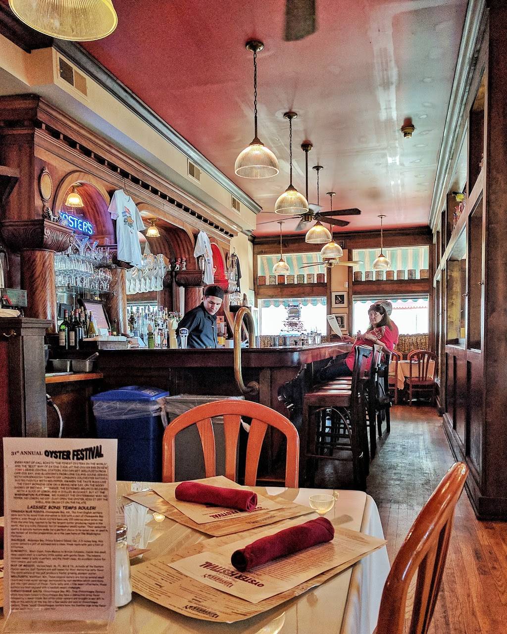 Washington Platform Saloon | restaurant | 1000 Elm St, Cincinnati, OH 45202, USA | 5134210110 OR +1 513-421-0110