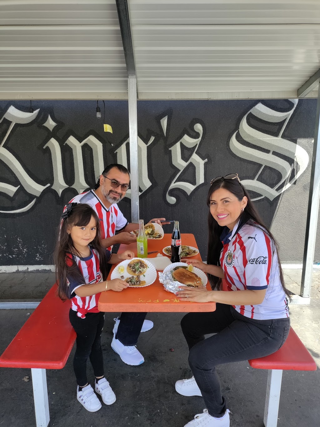 Tacos Los Grullenses #1 | restaurant | 434 S Plano St, Porterville, CA 93257, USA | 5597568750 OR +1 559-756-8750