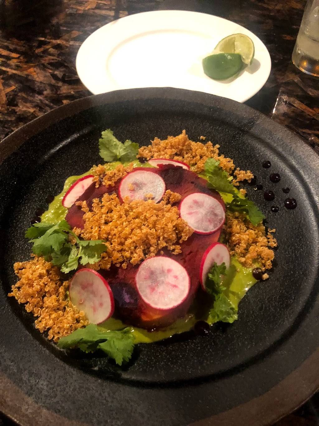 Restaurant XO | restaurant | 3434 Waialae Ave, Honolulu, HI 96816, USA | 8087323838 OR +1 808-732-3838