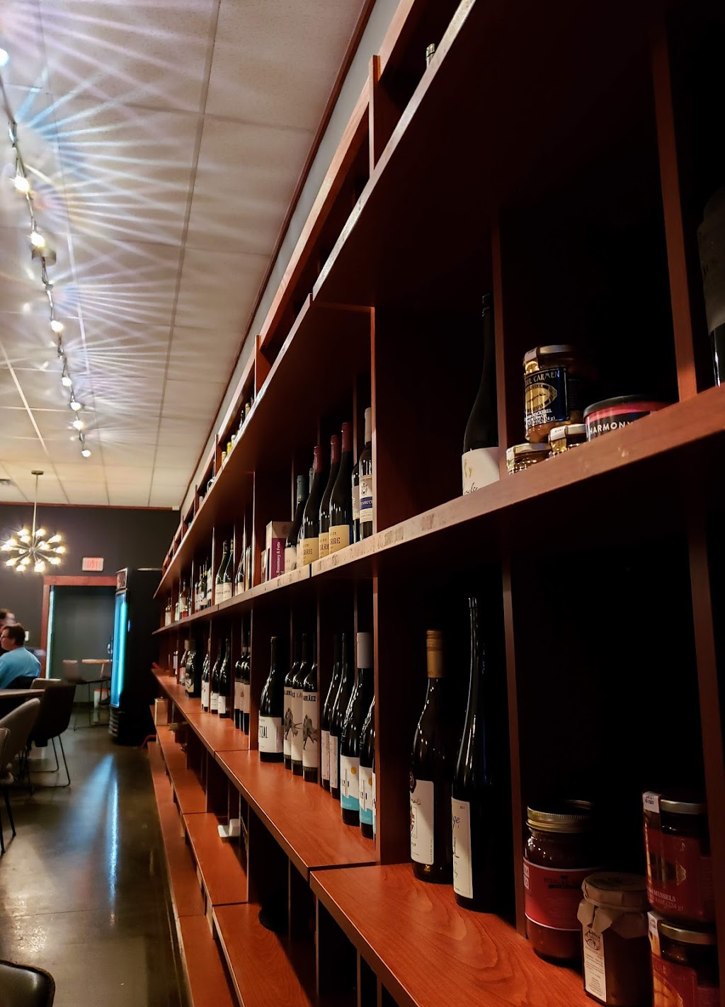 Tinto Wine and Cheese Chesapeake | restaurant | 236 Carmichael Way #308, Chesapeake, VA 23322, USA | 7572044647 OR +1 757-204-4647