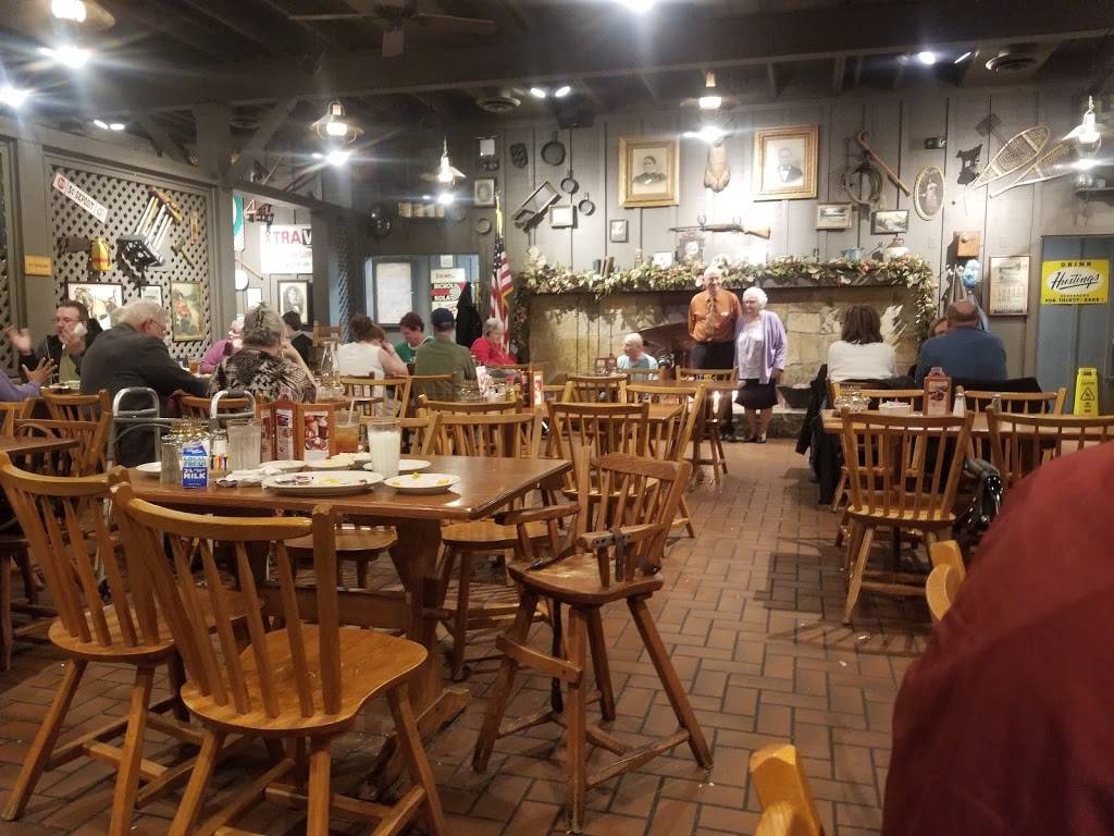Cracker Barrel Old Country Store | restaurant | 1600 N 6th St, West Memphis, AR 72301, USA | 8707330469 OR +1 870-733-0469