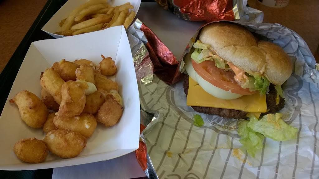 A&W Restaurant | restaurant | 1711 Boulevard, Colonial Heights, VA 23834, USA | 8045204855 OR +1 804-520-4855