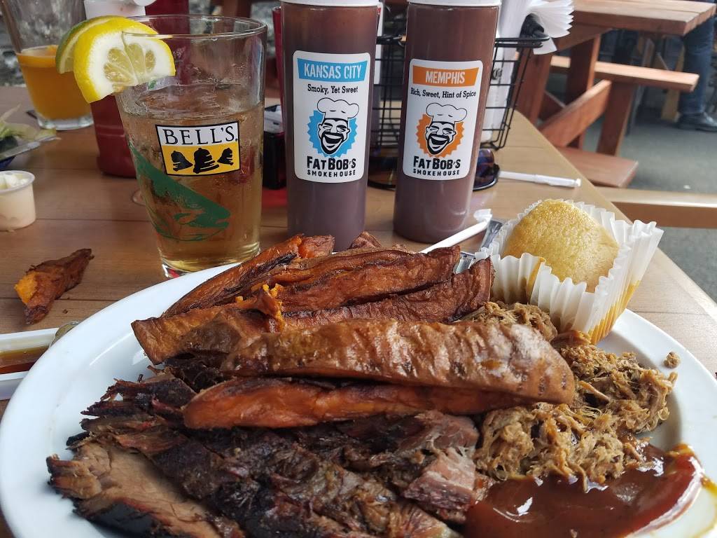 Fat Bobs Smokehouse | restaurant | 41 Virginia Pl, Buffalo, NY 14202, USA | 7168872971 OR +1 716-887-2971