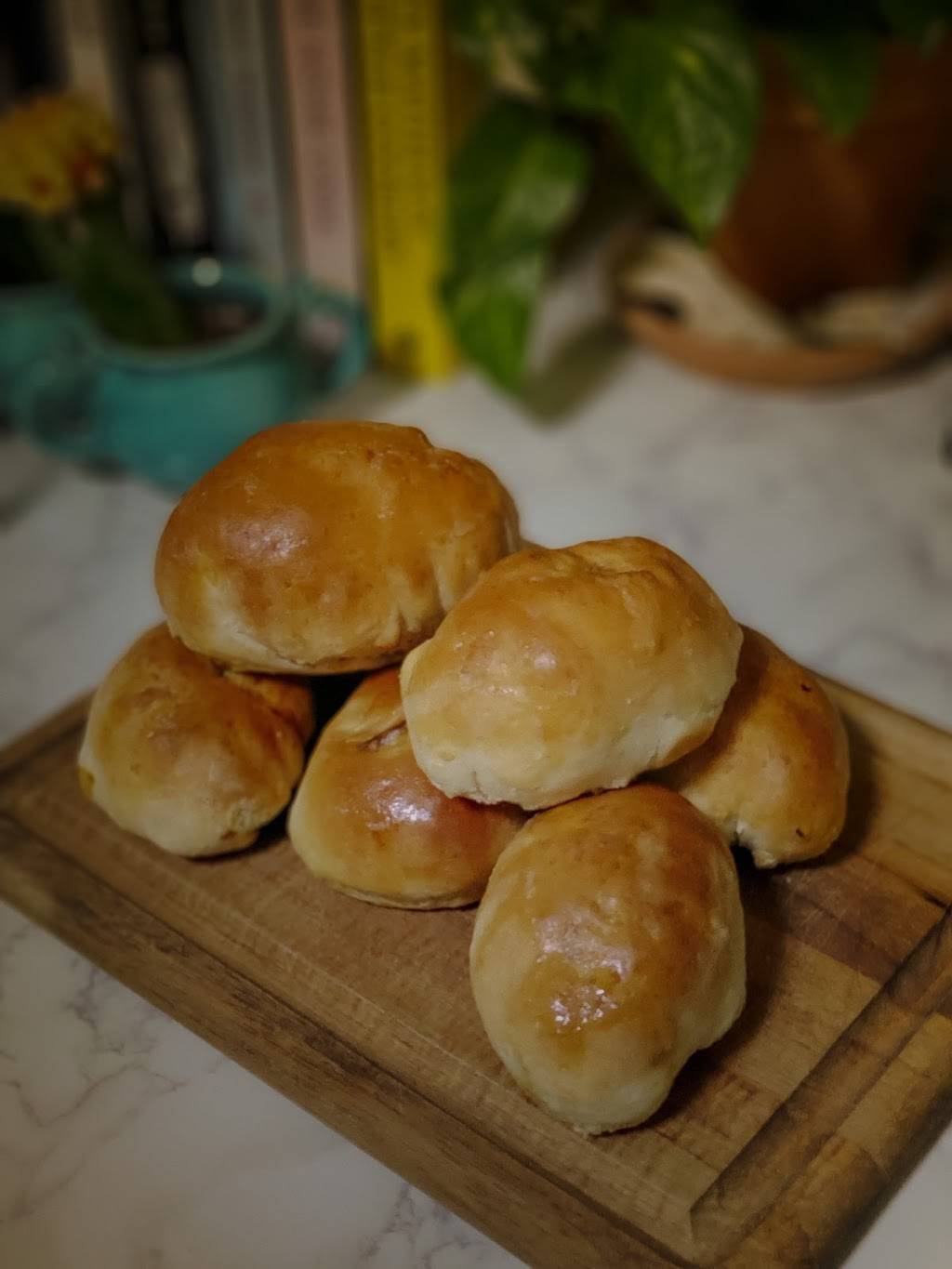 Kyra Sucks | restaurant | 1611 McKinley Ave, San Antonio, TX 78210, USA | 3616760239 OR +1 361-676-0239