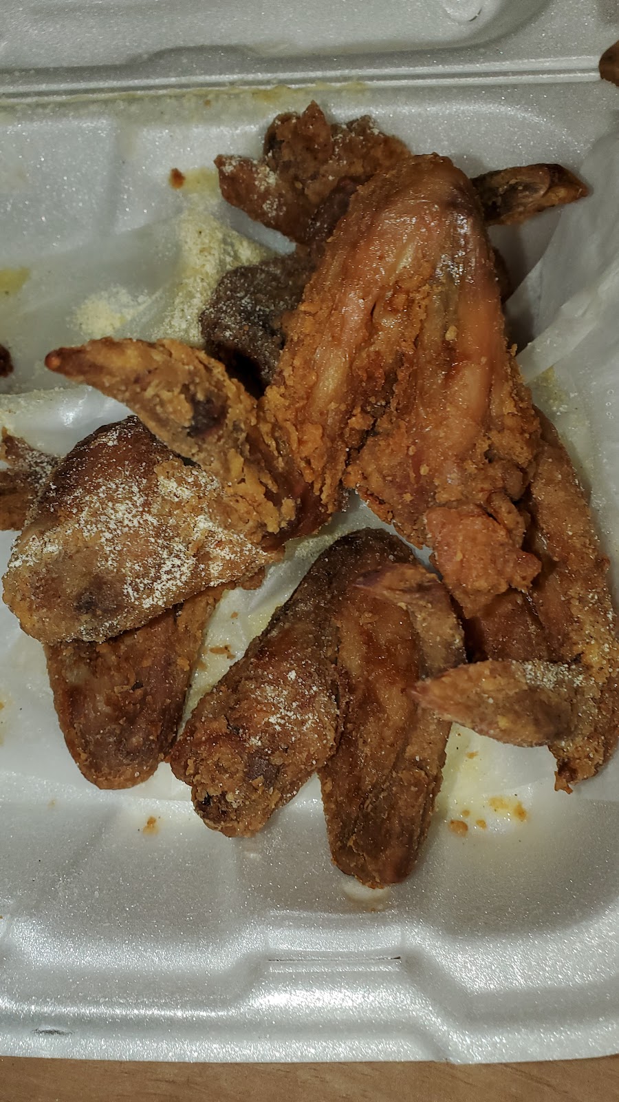 Blue Dolphins Fish & Chicken | restaurant | 4920 Baseline Rd, Little Rock, AR 72209, USA | 5015708383 OR +1 501-570-8383