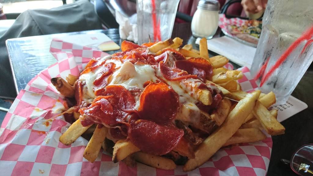 Roccos Tavern | restaurant | 44 W Green St, Pasadena, CA 91105, USA | 6267656810 OR +1 626-765-6810