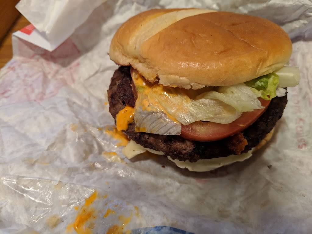 Dairy Queen Grill & Chill | restaurant | 960 N Main St, Bluffton, IN 46714, USA | 2608244404 OR +1 260-824-4404