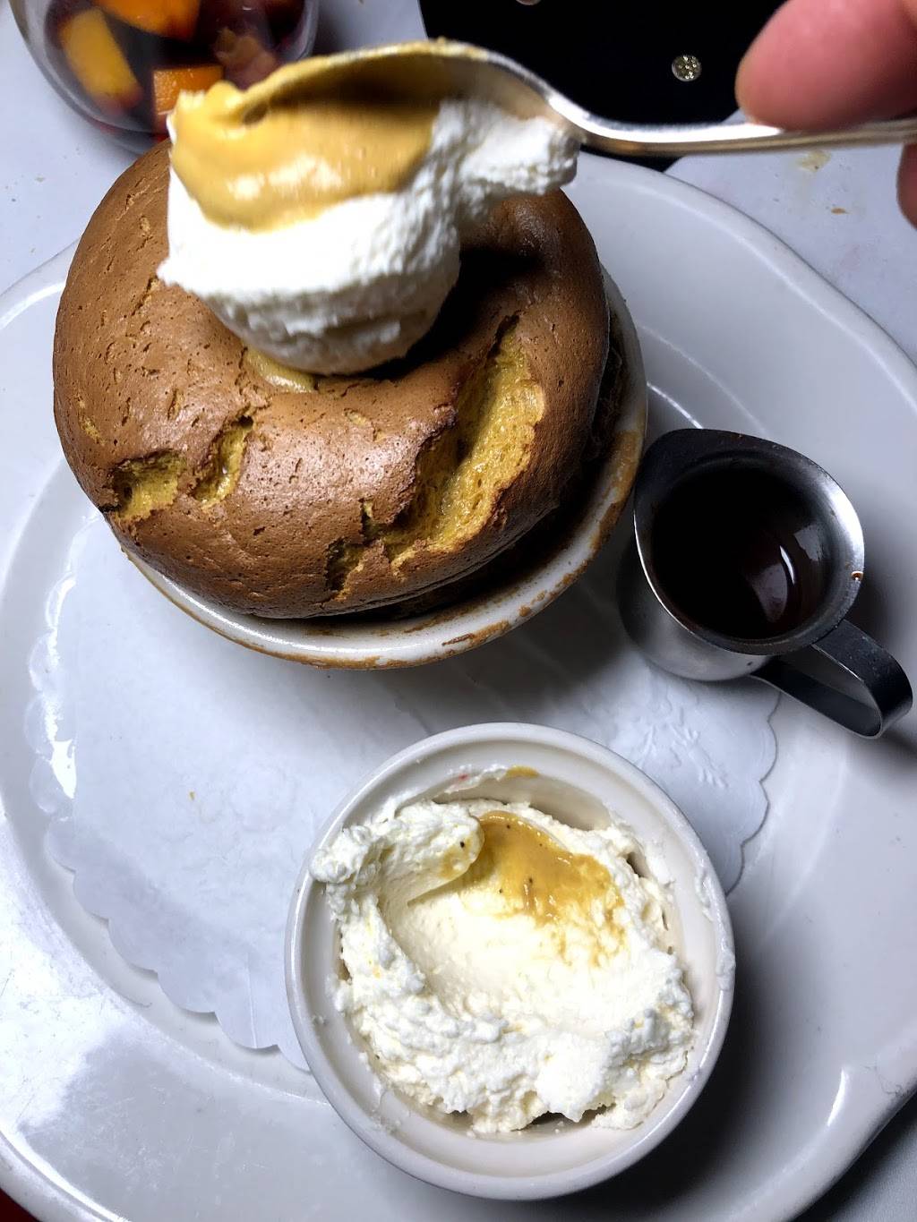 Restaurante Tio Pepe | restaurant | 10 E Franklin St, Baltimore, MD 21202, USA | 4105394675 OR +1 410-539-4675