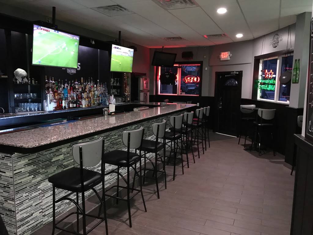 B-52s | restaurant | 200 N 2nd St, Harrison, NJ 07029, USA | 9734823087 OR +1 973-482-3087