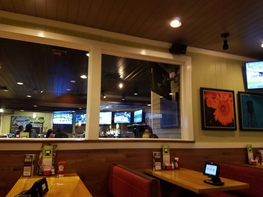 Chilis Grill & Bar | meal takeaway | 500 University Center Blvd, Charlotte, NC 28262, USA | 7045100626 OR +1 704-510-0626