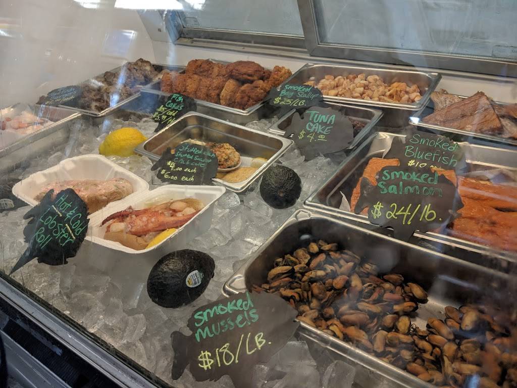 Menemsha Fish Market | meal takeaway | 54 Basin Rd, Chilmark, MA 02535, USA | 5086452282 OR +1 508-645-2282