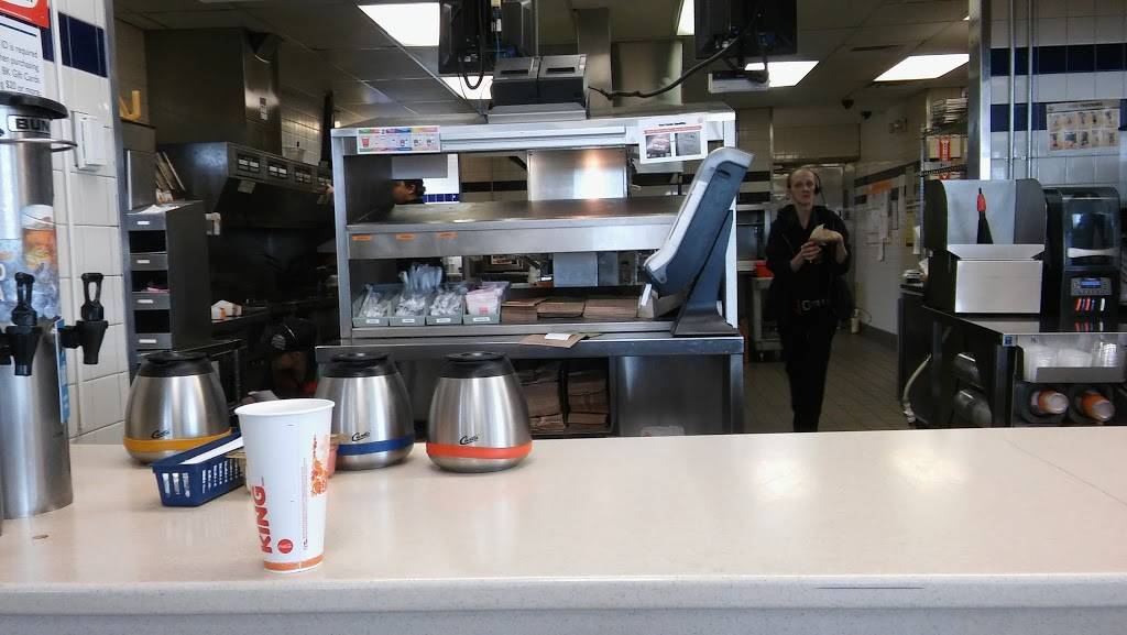 Burger King | restaurant | 30 Enterprise Dr, Pendleton, IN 46064, USA | 7657780358 OR +1 765-778-0358