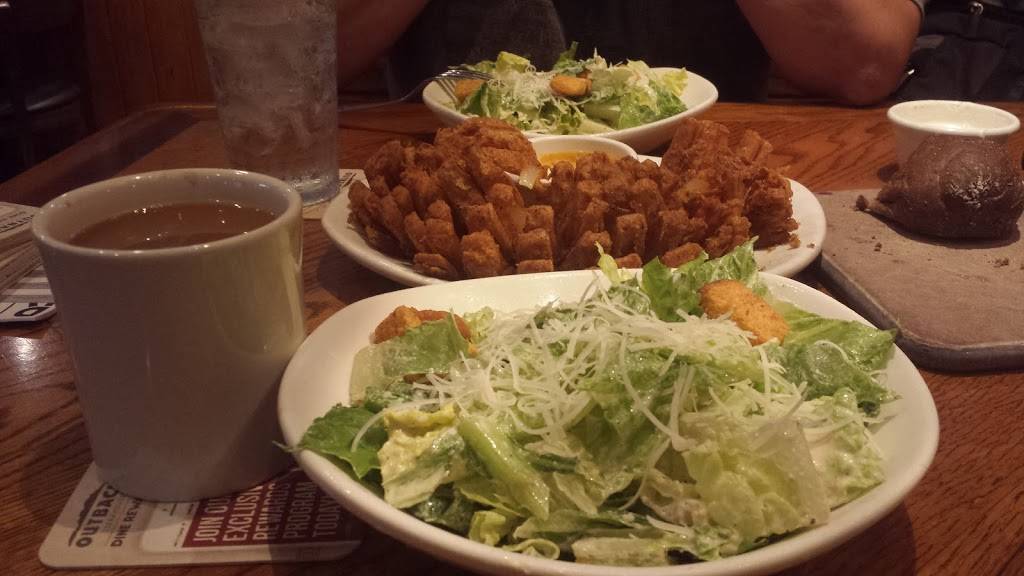 Outback Steakhouse | restaurant | 4205 I-35, San Marcos, TX 78666, USA | 5123532500 OR +1 512-353-2500