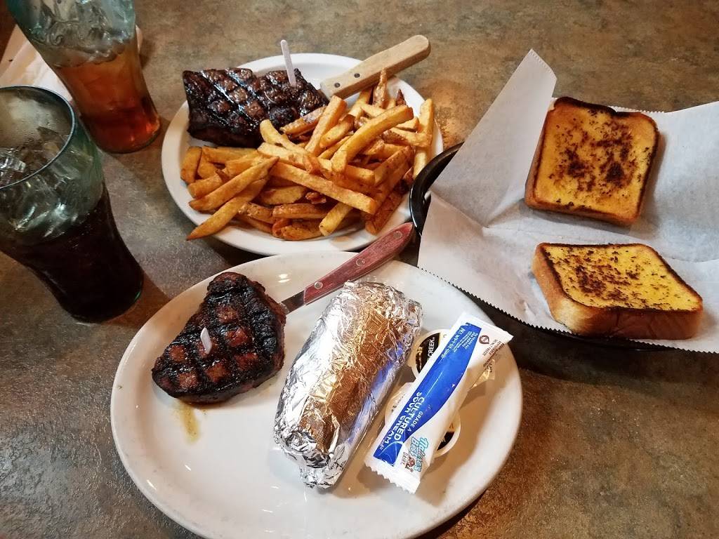 Ribeyes | restaurant | 2955 J Warren Rd, Cornelia, GA 30531, USA | 7067766186 OR +1 706-776-6186