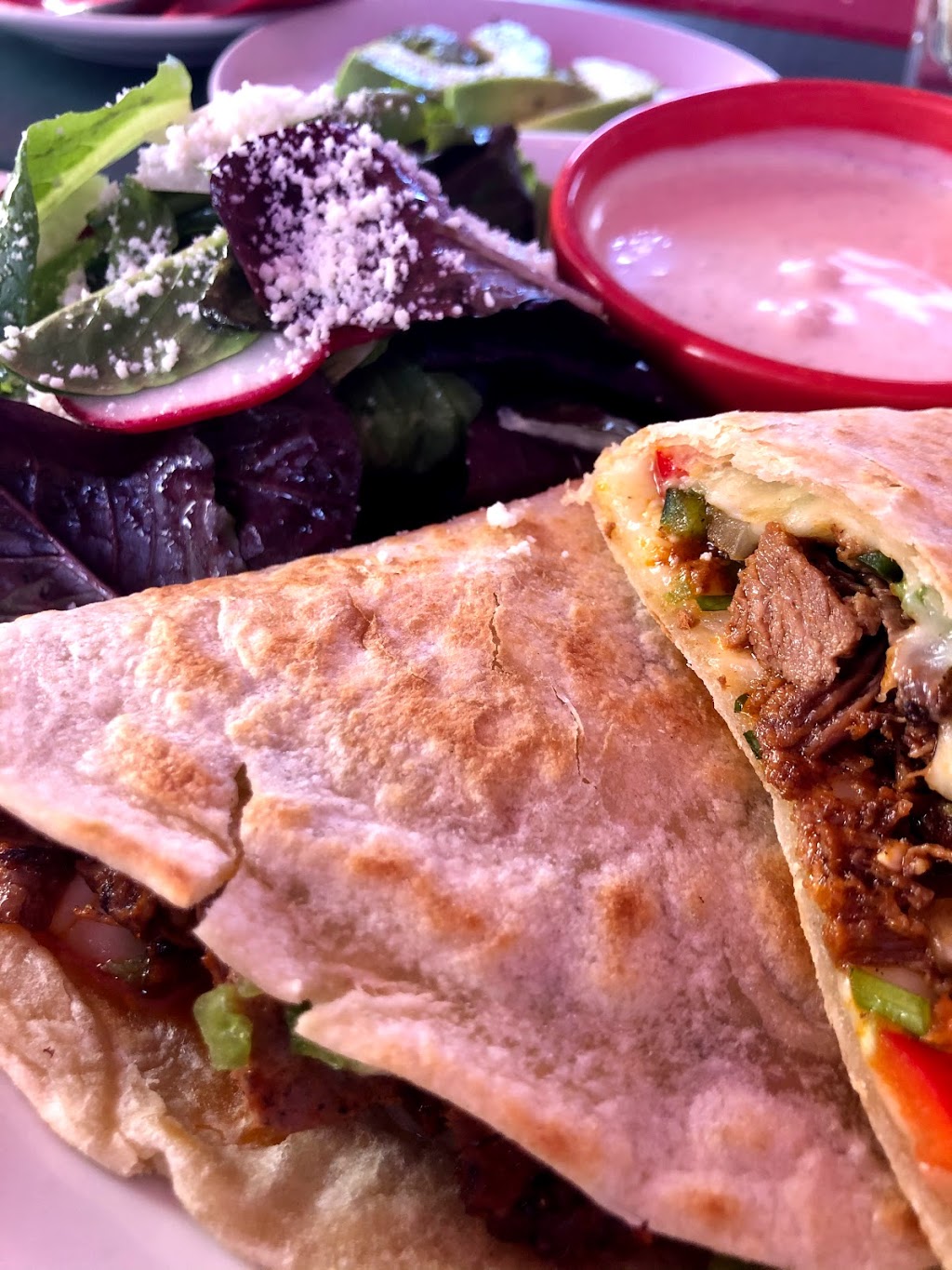 El Barrio | restaurant | 2211 2nd Ave N, Birmingham, AL 35203, USA | 2058683737 OR +1 205-868-3737